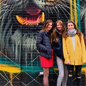 Meet your Posher, Agustina